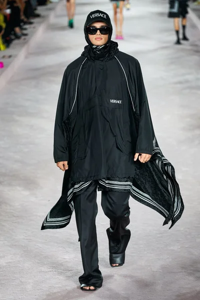 Look 28